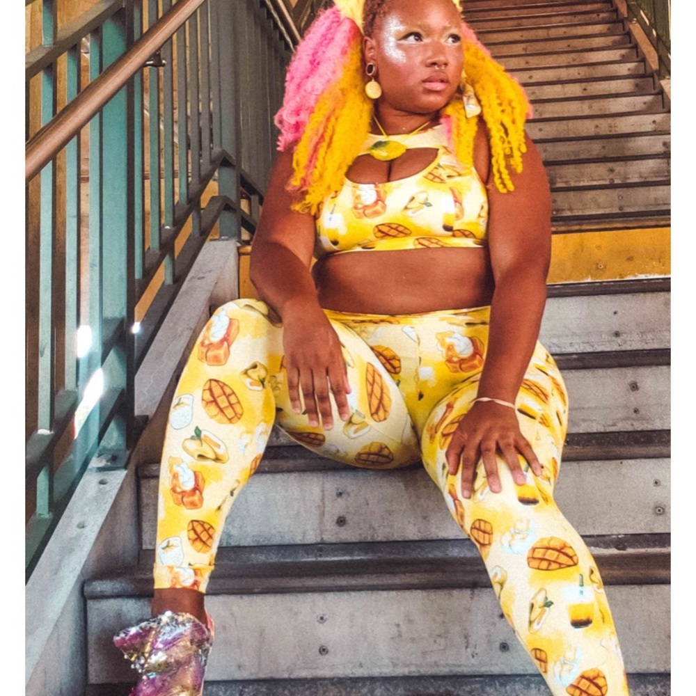 IRON YOKAI Mango Print V-CUT LEGGINGS Size XL